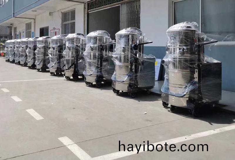 油(you)動(dong)力(li)工(gong)業吸塵器有什(shen)麼特點 油(you)動力工業吸塵器(qi)有什麼(me)特(te)點(dian)